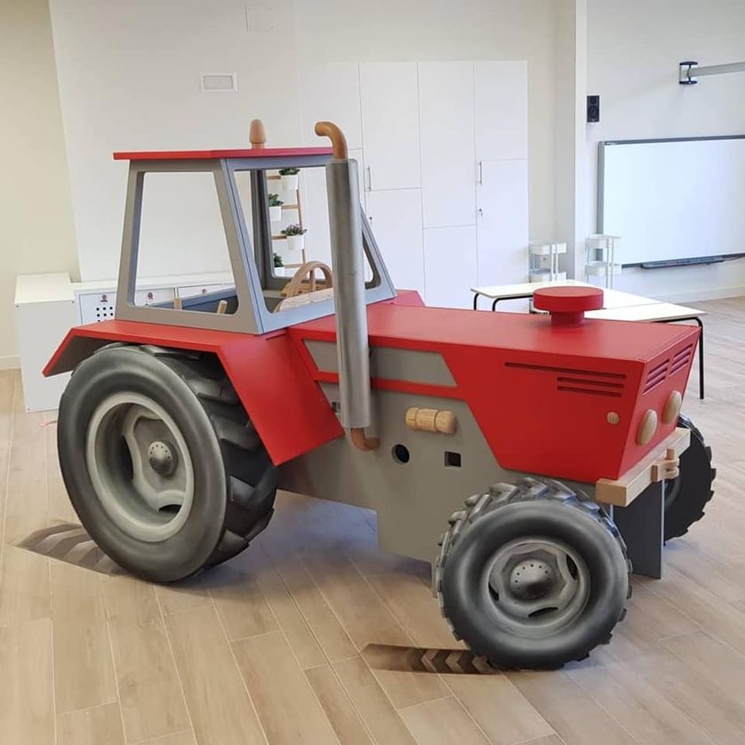 tractor de madera